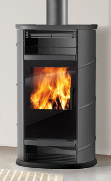 EDILKAMIN LUX 9,7 Kw. Plano fuego y reja de fundición, fuego de Ecokeram®. Puerta de cristal serigrafiado negro. Canalizable con 2 bocas. Palanca para regulación manual de la canalización. Posibilidad salida humos superior / posterior. Troncos de leña de 